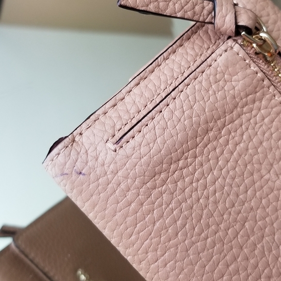 ❗Kate Spade Tan Trifold Pebble Leather Wallet with Gold Details❗ - Picture 2 of 7